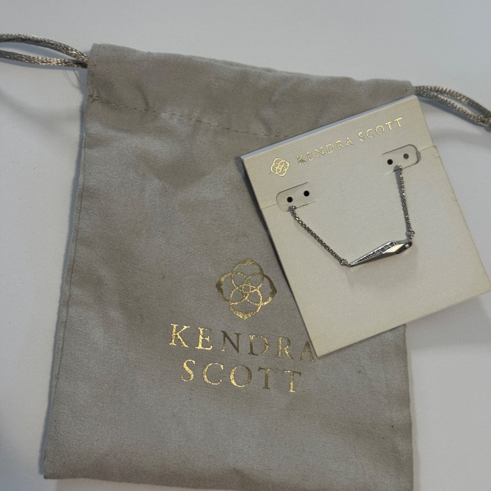 Kendra Scott Tabitha Pendant Necklace In Silver